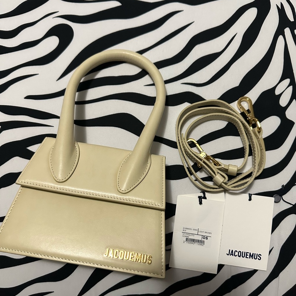 Jacquemus Le Chiquito moyen